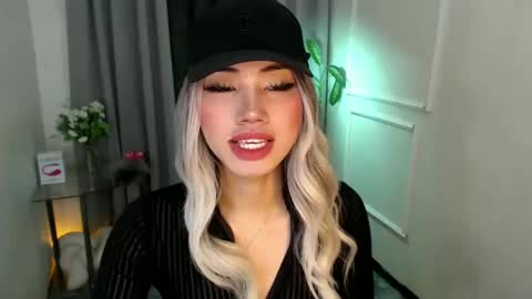 Snapshot of zelainalovetocum chatting on February 16, 2025, 1:03 am zelainalovetocum online show from February 16, 2025, 1:03 am
