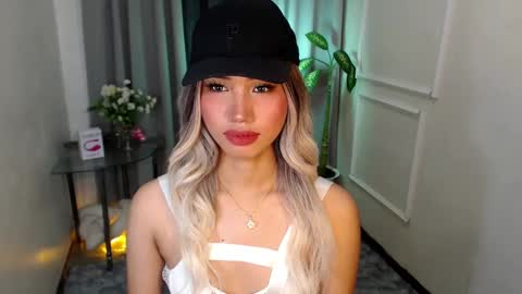 Snapshot of zelainalovetocum chatting on February 26, 2025, 6:00 pm zelainalovetocum online show from February 26, 2025, 6:00 pm