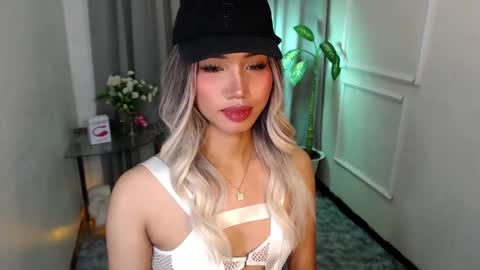 Snapshot of zelainalovetocum chatting on February 26, 2025, 9:05 pm zelainalovetocum online show from February 26, 2025, 9:05 pm