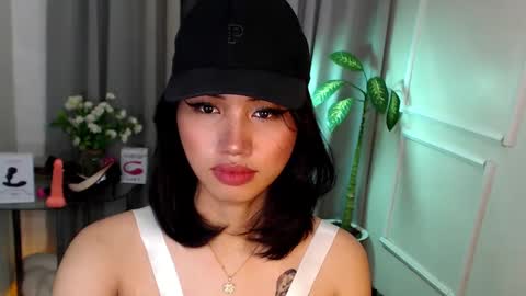 Snapshot of zelainalovetocum chatting on March 4, 2025, 8:38 pm zelainalovetocum online show from March 4, 2025, 8:38 pm