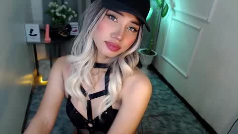 Snapshot of zelainalovetocum chatting on March 12, 2025, 6:22 pm zelainalovetocum online show from March 12, 2025, 6:22 pm