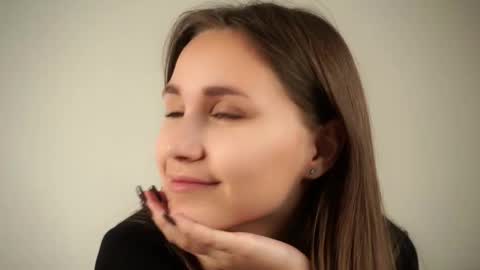 Snapshot of zeldaes chatting on September 27, 2025, 1:10 am Emilia online show from September 27, 2025, 1:10 am