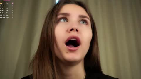 Snapshot of zeldaes chatting on October 8, 2025, 1:14 am Emilia online show from October 8, 2025, 1:14 am