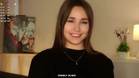 Snapshot of zeldaes chatting on October 21, 2025, 5:19 am Emilia online show from October 21, 2025, 5:19 am