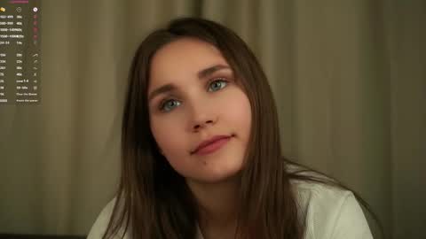 Snapshot of zeldaes chatting on October 28, 2025, 1:53 am Emilia online show from October 28, 2025, 1:53 am