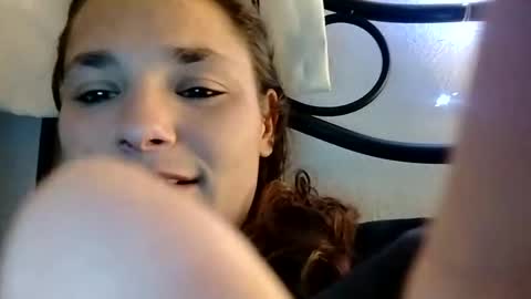 Snapshot of zellelajay2009 chatting on February 12, 2025, 1:27 pm KENDAL Kaylee online show from February 12, 2025, 1:27 pm
