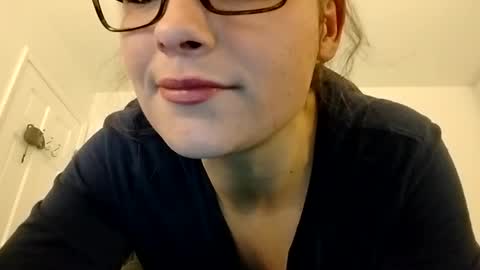 Snapshot of zellelajay2009 chatting on February 15, 2025, 12:33 pm KENDAL Kaylee online show from February 15, 2025, 12:33 pm