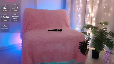 Snapshot of zemeee chatting on February 26, 2026, 7:13 pm Clary online show from February 26, 2026, 7:13 pm