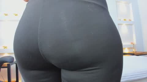 Snapshot of zenda_evans chatting on March 5, 2026, 4:19 am Zenda Evans online show from March 5, 2026, 4:19 am