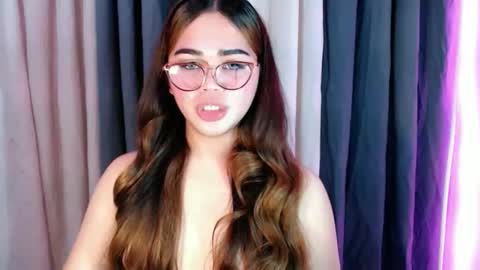 Snapshot of zendaya_amore chatting on June 3, 2026, 3:17 pm Zendaya online show from June 3, 2026, 3:17 pm