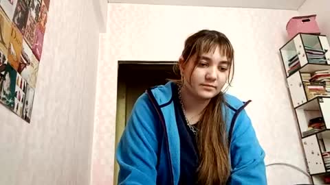 zeniabrossoit online show from May 16, 2026, 8:33 am