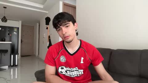 Snapshot of zenn_rush chatting on November 2, 2025, 3:03 pm Zenn online show from November 2, 2025, 3:03 pm