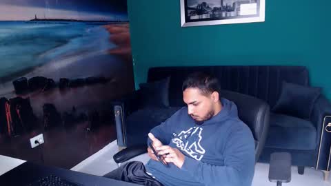 Snapshot of zenobaro chatting on October 14, 2025, 7:31 am zenobaro online show from October 14, 2025, 7:31 am
