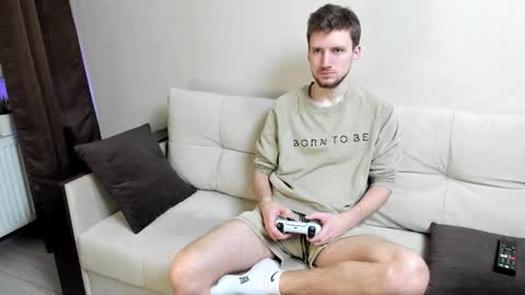 Andrew online show from October 14, 2025, 9:48 pm