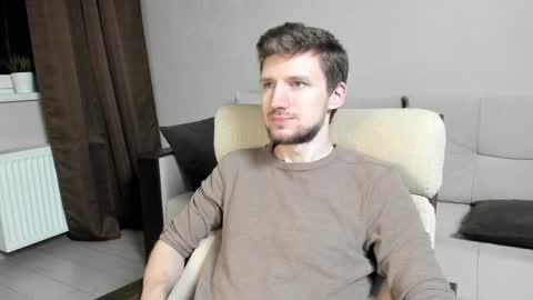 Andrew online show from April 25, 2026, 7:44 pm