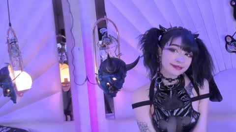 Snapshot of zephirah_abney chatting on December 10, 2024, 2:06 pm online show from December 10, 2024, 2:06 pm