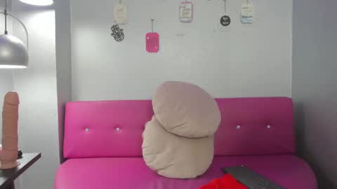 Snapshot of zephyra_angels1 chatting on December 21, 2024, 1:47 am ZEPHYRA ANGELS online show from December 21, 2024, 1:47 am