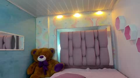 Snapshot of zephyra_angels1 chatting on December 23, 2024, 6:16 pm ZEPHYRA ANGELS online show from December 23, 2024, 6:16 pm