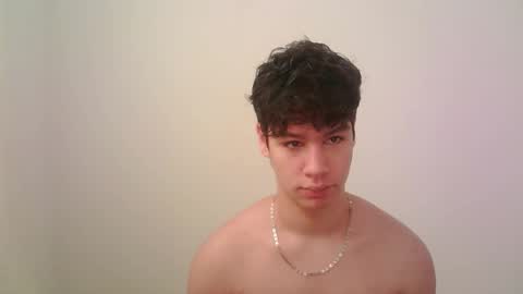 zeus_183 online show from November 18, 2025, 12:53 pm