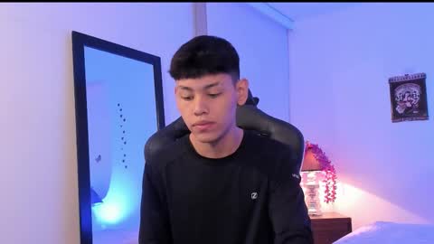 Snapshot of zeus_blaze chatting on September 23, 2025, 12:08 pm zeus_blaze online show from September 23, 2025, 12:08 pm