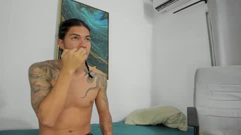 zeus_sm online show from March 9, 2025, 6:39 am