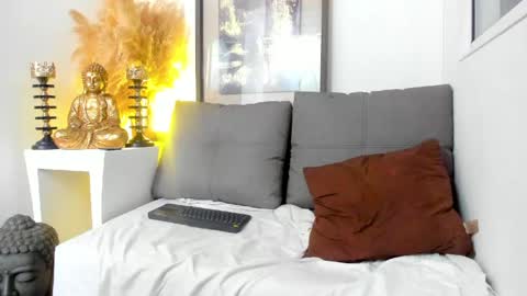 Zeus Brant online show from May 16, 2026, 1:43 pm