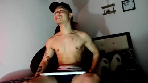 zeus online show from November 27, 2025, 6:21 pm