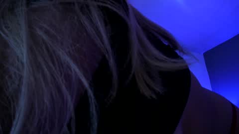 Snapshot of zhaavia chatting on January 21, 2025, 3:21 pm Zhavia online show from January 21, 2025, 3:21 pm