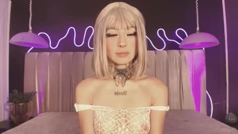 Snapshot of zhally_dee chatting on February 24, 2026, 7:23 pm zhally_dee online show from February 24, 2026, 7:23 pm