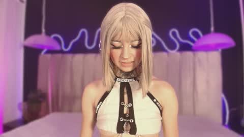 Snapshot of zhally_dee chatting on March 11, 2026, 6:25 pm zhally_dee online show from March 11, 2026, 6:25 pm