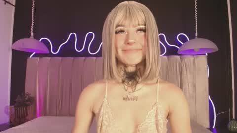 Snapshot of zhally_dee chatting on March 16, 2026, 7:40 pm zhally_dee online show from March 16, 2026, 7:40 pm