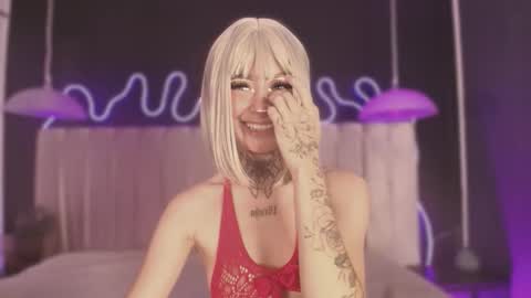 Snapshot of zhally_dee chatting on March 18, 2026, 7:39 pm zhally_dee online show from March 18, 2026, 7:39 pm