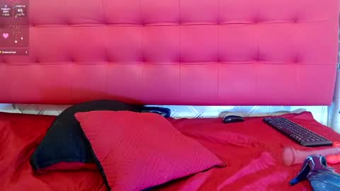 Snapshot of zhamira_21 chatting on February 19, 2025, 12:03 am ZHAMIRA  ANDRES online show from February 19, 2025, 12:03 am