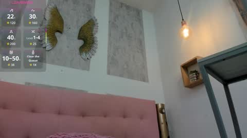 Snapshot of zhamira_21 chatting on September 23, 2025, 8:56 pm ZHAMIRA  ANDRES online show from September 23, 2025, 8:56 pm