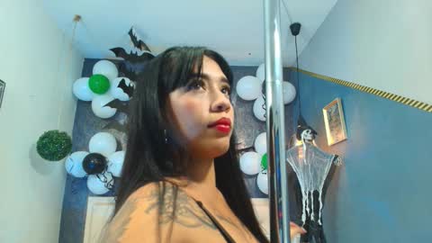 Snapshot of zhamira_21 chatting on October 23, 2025, 10:08 pm ZHAMIRA  ANDRES online show from October 23, 2025, 10:08 pm