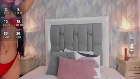 Snapshot of zharia_lux25 chatting on May 23, 2026, 11:36 am zharia_lux25 online show from May 23, 2026, 11:36 am