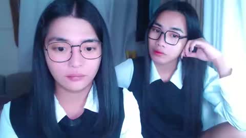 im your lovely zhaviabigcock here online show from March 7, 2025, 1:07 pm