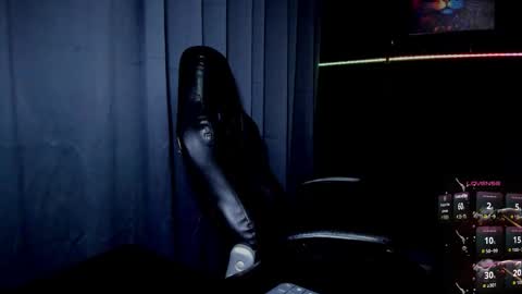 Snapshot of zhoestrong chatting on November 16, 2025, 12:16 am zhoestrong online show from November 16, 2025, 12:16 am