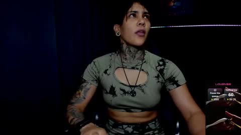 Snapshot of zhoestrong chatting on November 16, 2025, 8:58 pm zhoestrong online show from November 16, 2025, 8:58 pm