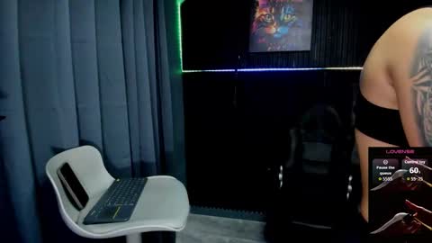 Snapshot of zhoestrong chatting on November 21, 2025, 11:25 pm zhoestrong online show from November 21, 2025, 11:25 pm