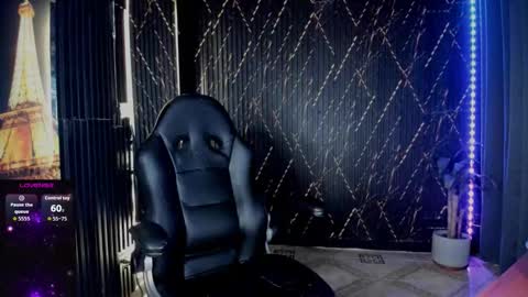 Snapshot of zhoestrong chatting on January 18, 2026, 2:26 am zhoestrong online show from January 18, 2026, 2:26 am