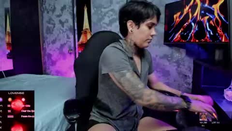 zhoestrong online show from July 23, 2026, 1:58 am