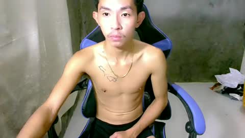 zian_smithx online show from May 6, 2026, 2:22 pm