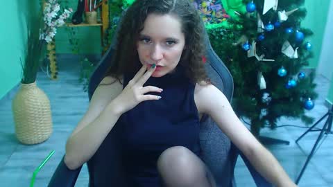 zianichols online show from January 7, 2025, 10:30 pm