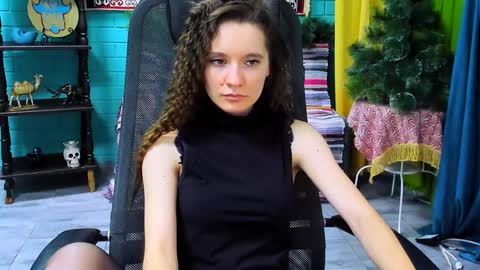 zianichols online show from January 17, 2025, 12:42 pm