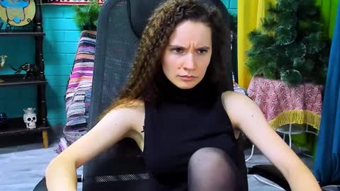 zianichols online show from January 20, 2025, 3:39 pm