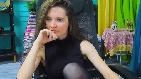 zianichols online show from January 21, 2025, 3:32 pm