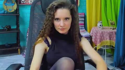 zianichols online show from January 24, 2025, 6:56 pm