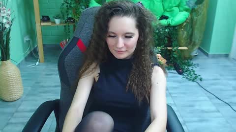 zianichols online show from January 24, 2025, 9:58 pm