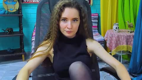 zianichols online show from January 28, 2025, 3:46 pm